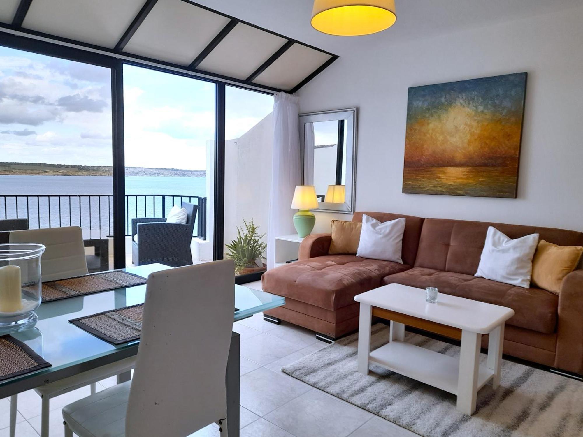 Seafront Apartment Terrace, Lounger & Panoramic Ocean Views Mellieha Bagian luar foto